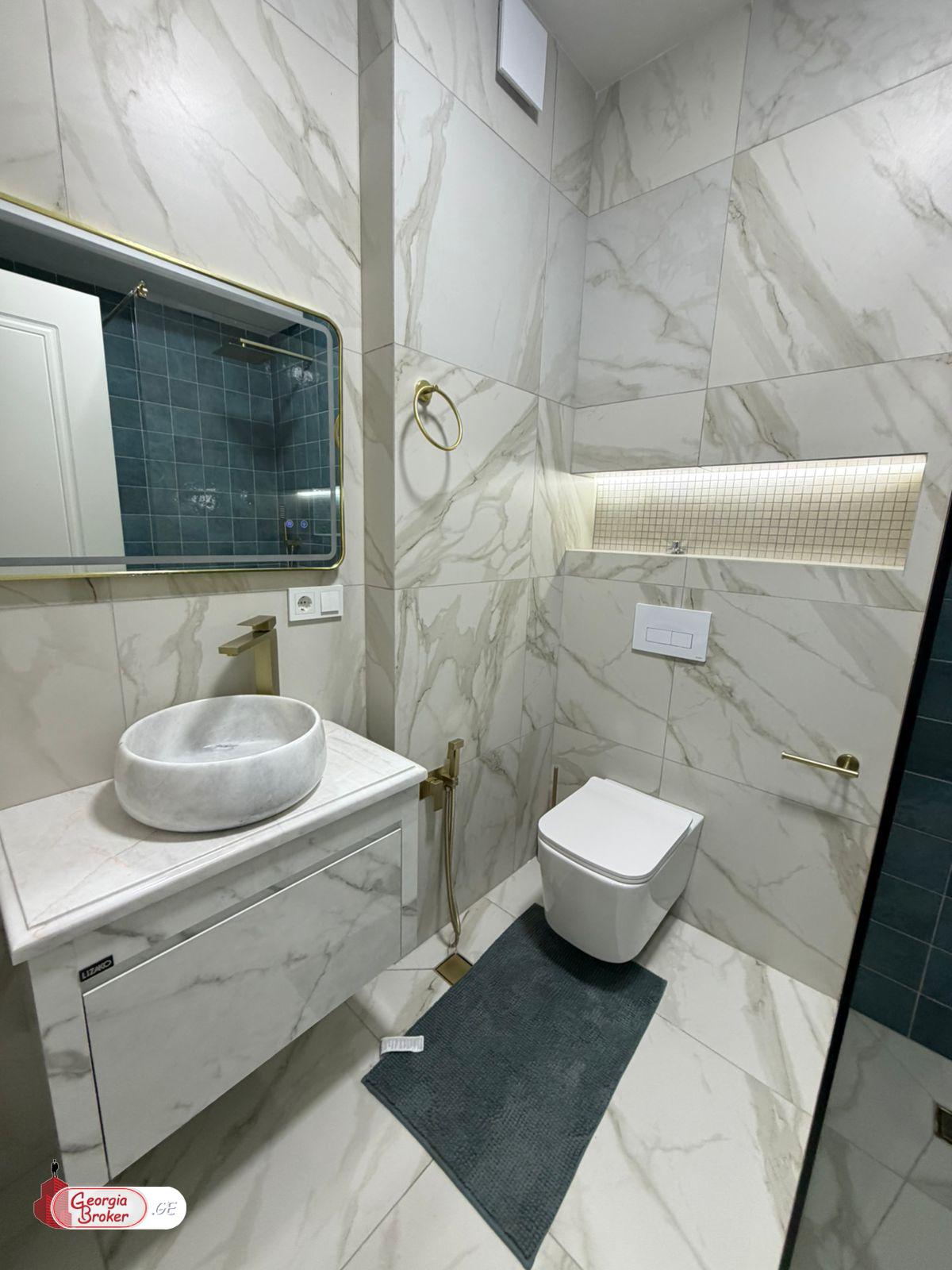 იყიდება ახალი გარემონტებული 2 ოთახიანი ბინა